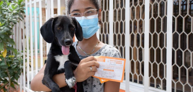 Distrito recorre la Localidad 1 con el Programa de Vacunacion Antirrabica para Caninos y Felinos 1