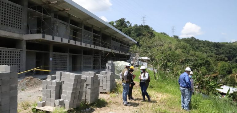 El satisfactorio avance de obra proyecta a diciembre la entrega del megacolegio para Marsella en Estacion Pereira 5