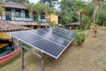 Instalados paneles solares en el Jardin Botanico otorgados por la Gobernacion y Comite Departamental de Cafeteros 7