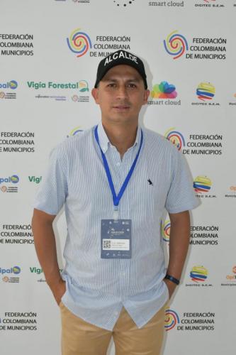 aab03b27-e4e0-423f-8f92-f1d416c4943e