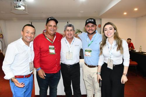 df133bda-29f9-4d43-9768-ee8c40bdb45e